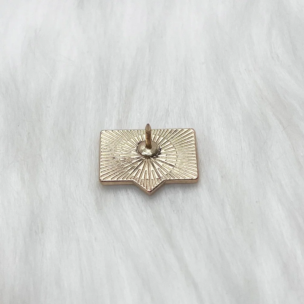 🔮 5/$25 1 Like‎ Heart Pin